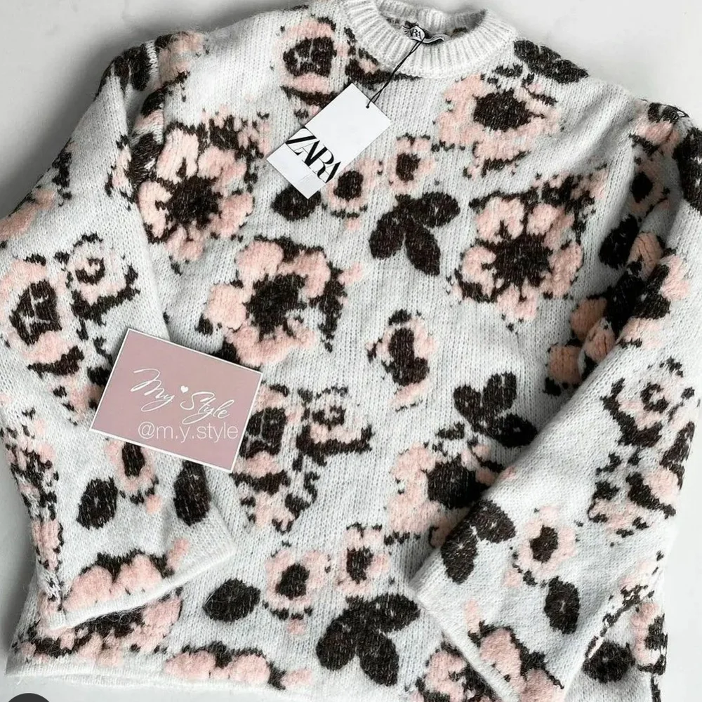 ZARA FLORAL JACQUARD KNIT SWEATER Bloggers favorite